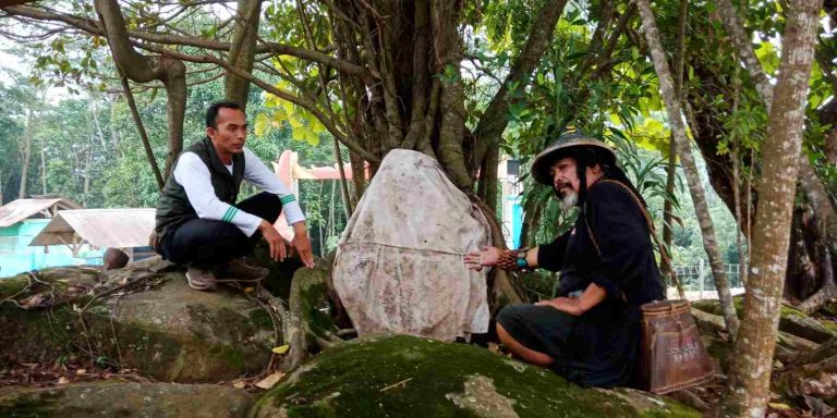 Dapatkah Penuturan Makhluk Halus Menjadi Sumber Sejarah?