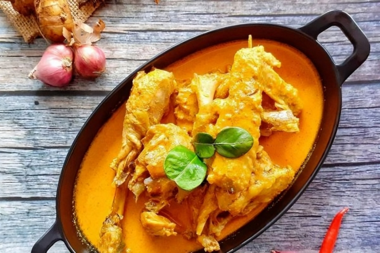 Membingkai Gulai Ayam Minangkabau dari Sisi Gastronomi
