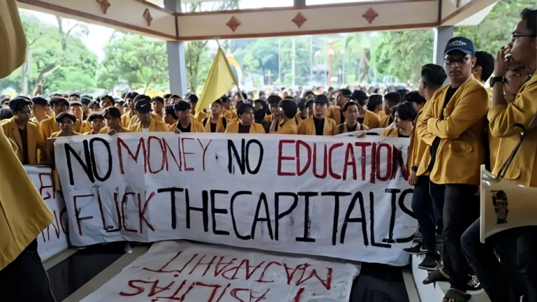 Ironi Pendidikan Tinggi di Indonesia: Ingin Kuliah, tetapi UKT Terlampau Mahal