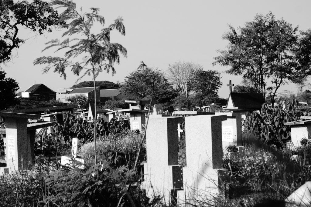 Makam Kembang Kuning 1